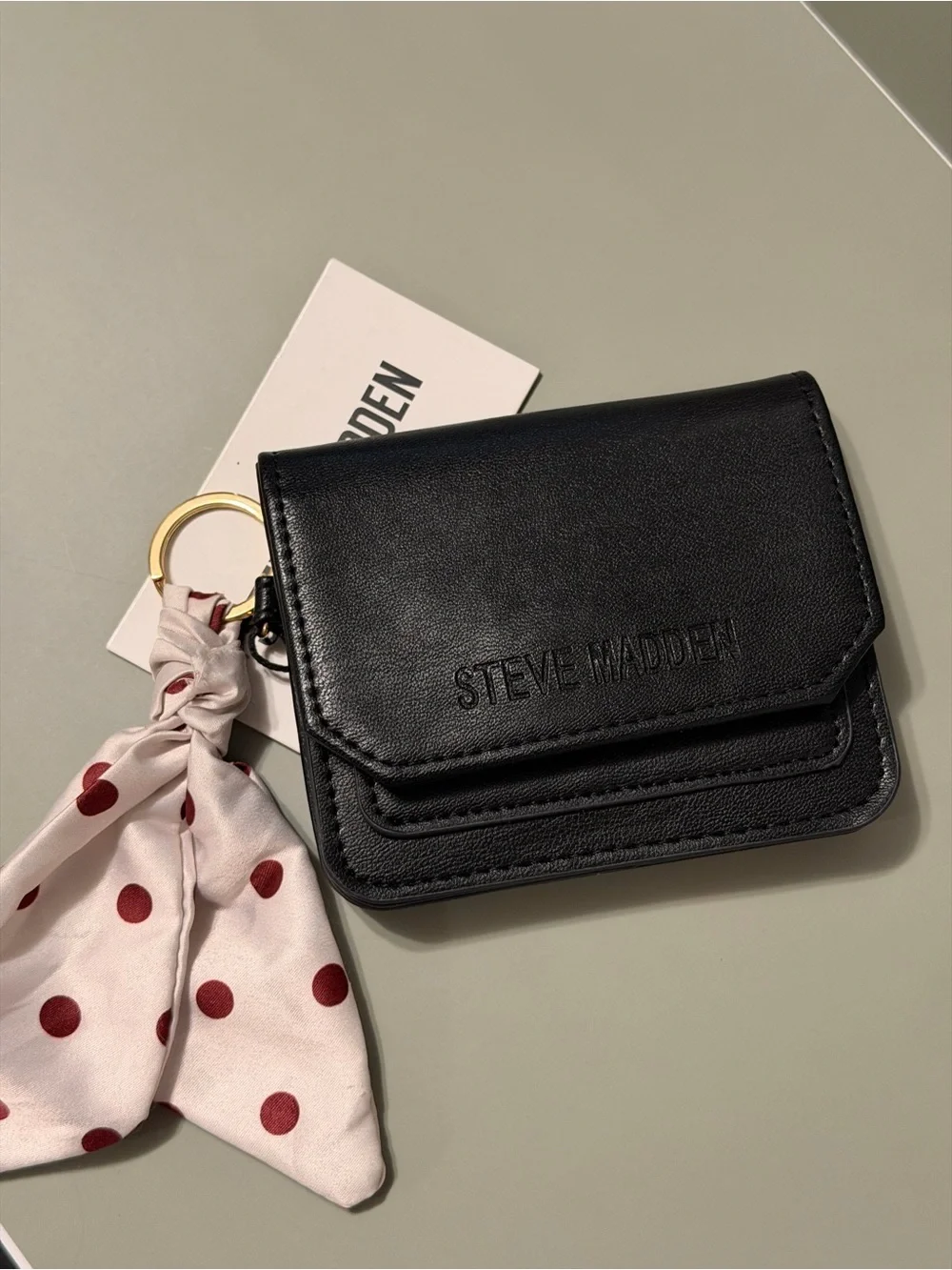 Steve Madden Black Card Case Wallet with Polka Dot Scarf Keyring - Picture 1 of 3